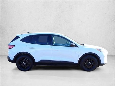 Used 2020 Ford Escape SE Sport image 5