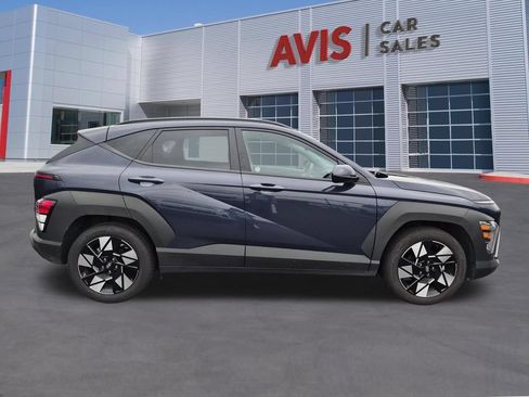 Used 2025 Hyundai Kona SEL FWD image 5