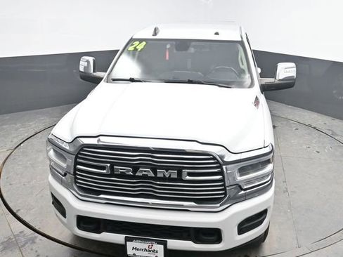 Used 2024 RAM 2500 Laramie AWD/4WD image 25