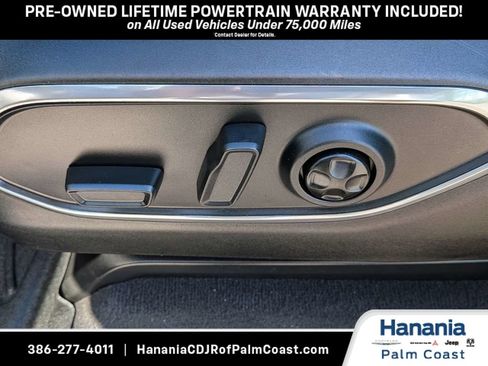 Used 2022 Jeep Wagoneer Series III w/ Flexible Seating Group AWD/4WD image 19