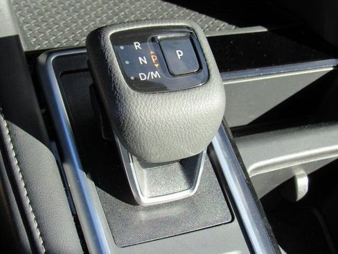 Used 2025 Nissan Pathfinder SV AWD/4WD image 20