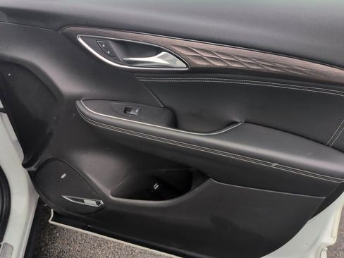 Used 2022 Buick Envision Avenir w/ Safety Package image 22