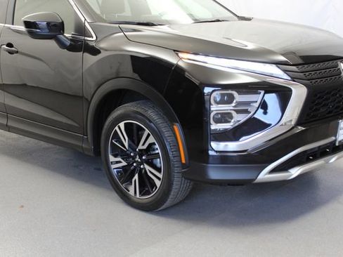 Used 2024 Mitsubishi Eclipse Cross SEL AWD/4WD image 3