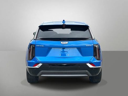 New 2026 Cadillac Optiq Luxury 1 image 15