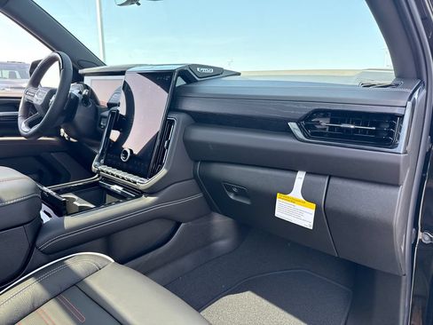 New 2026 GMC Yukon AT4 Ultimate AWD/4WD image 41