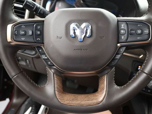 Used 2025 RAM 1500 Limited AWD/4WD image 29