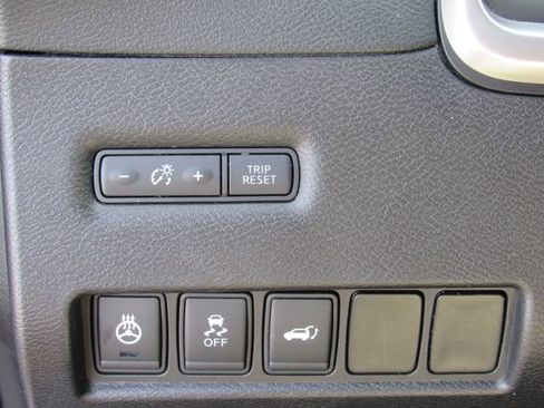 Used 2016 Nissan Murano Platinum w/ Platinum Technology Package FWD image 28