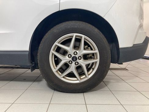 Used 2024 Ford Edge SEL AWD/4WD image 24