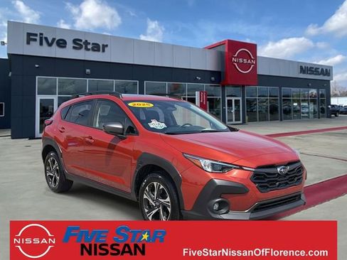 Used 2025 Subaru Crosstrek 2.5i Premium AWD/4WD image 1