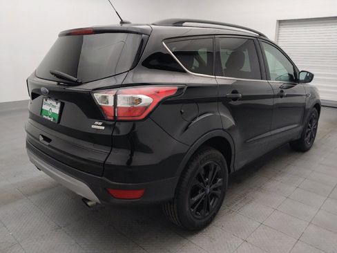 Used 2018 Ford Escape SE FWD image 9