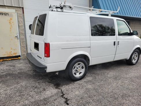 Used 2005 Chevrolet Astro w/ Convenience Package RWD image 42