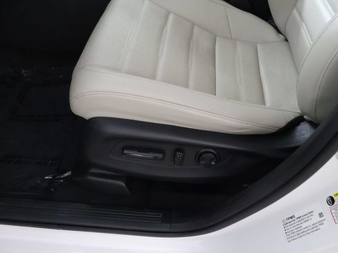 Used 2024 Honda CR-V EX-L image 31