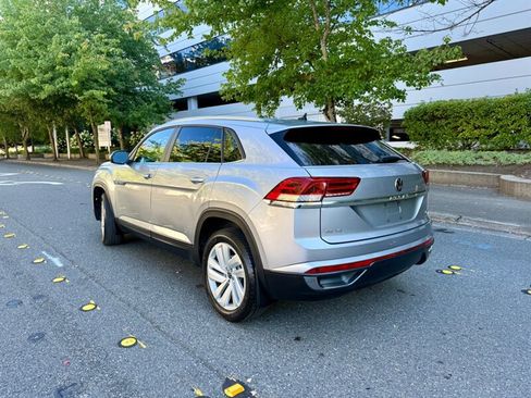 Used 2020 Volkswagen Atlas Cross Sport SE AWD/4WD image 6