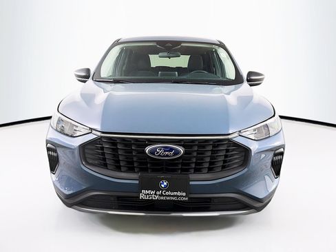 Used 2024 Ford Escape Active w/ Cold Weather Package FWD image 2