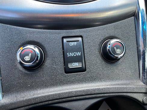 Used 2013 INFINITI G37 x Sedan w/ Premium Pkg image 13