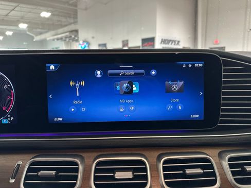 Used 2024 Mercedes-Benz GLE 350 4MATIC image 27