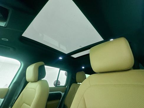 New 2026 Jaguar F-PACE R-Dynamic S image 20