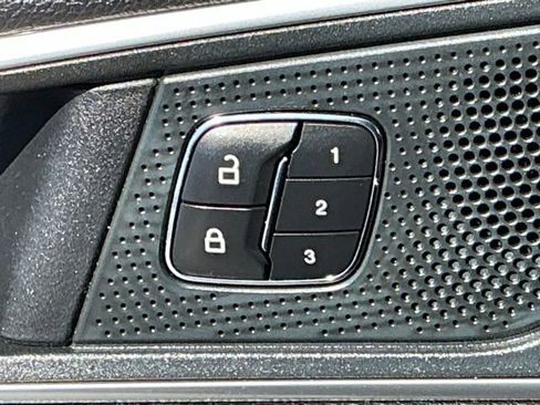Used 2024 Ford Edge Titanium AWD/4WD image 12