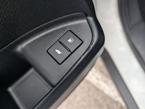 Used 2021 Honda Pilot Touring image 26