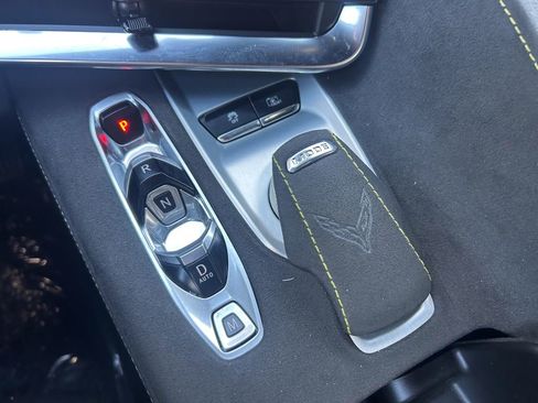 Used 2021 Chevrolet Corvette Stingray Premium Cpe w/ Z51 Performance Package image 26