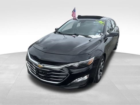 Used 2024 Chevrolet Malibu LT image 3