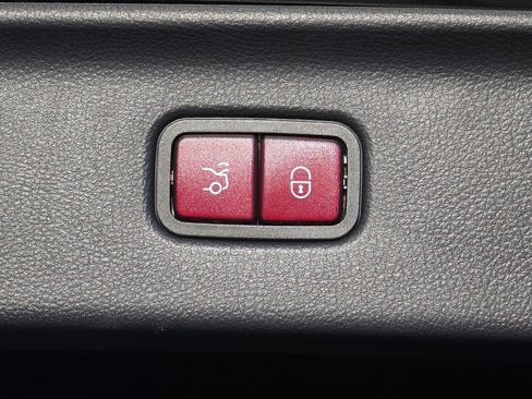 Certified 2025 Mercedes-Benz S 580 4MATIC Sedan image 13