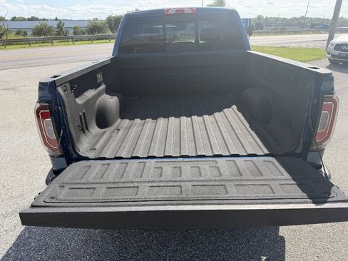 Used 2018 GMC Sierra 1500 SLT AWD/4WD image 22