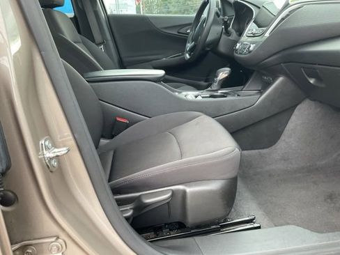 Used 2023 Chevrolet Malibu LT image 17