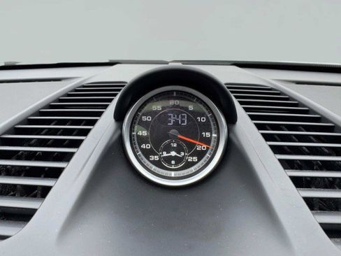 Used 2016 Porsche 911 Turbo S image 35