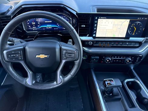 Used 2024 Chevrolet Silverado 1500 High Country w/ Technology Package image 16