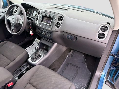 Used 2017 Volkswagen Tiguan Limited image 13