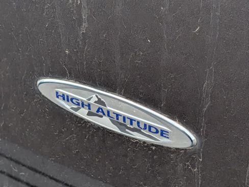 Used 2015 Jeep Patriot High Altitude AWD/4WD image 9