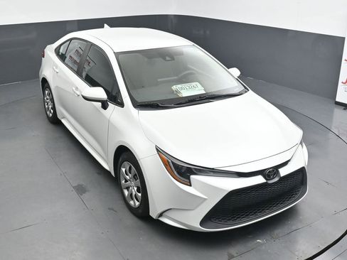 Used 2022 Toyota Corolla LE FWD image 10