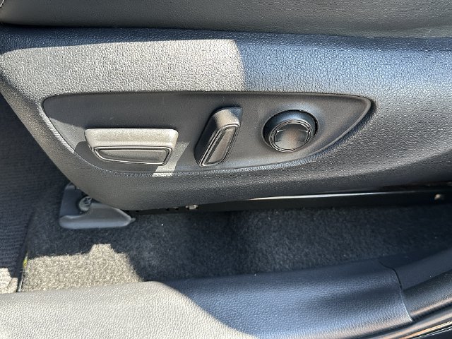 Used 2021 Toyota RAV4 XLE Premium FWD image 19