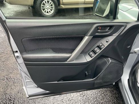 Used 2017 Subaru Forester 2.5i w/ Alloy Wheel Package image 23