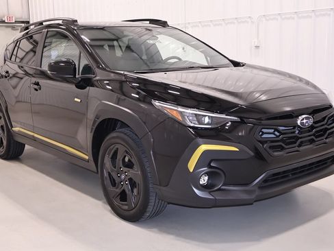 Used 2024 Subaru Crosstrek 2.5i Sport AWD/4WD image 3