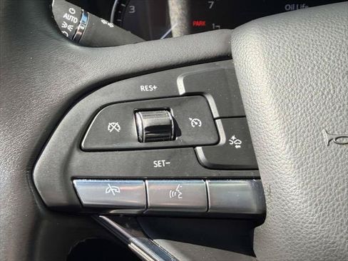 Used 2025 Cadillac XT6 Luxury AWD/4WD image 25