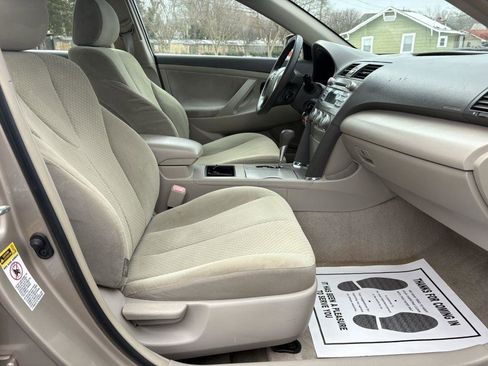 Used 2007 Toyota Camry XLE image 32