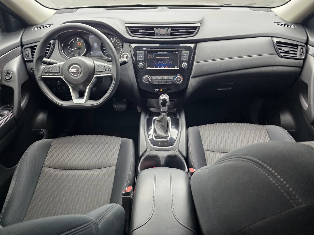 Used 2019 Nissan Rogue SV AWD/4WD image 18