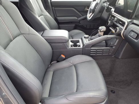 Certified 2025 Toyota 4Runner Limited RWD image 5
