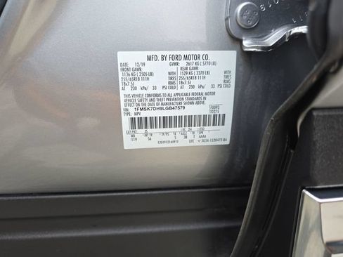 Used 2020 Ford Explorer XLT w/ Equipment Group 202A RWD image 37