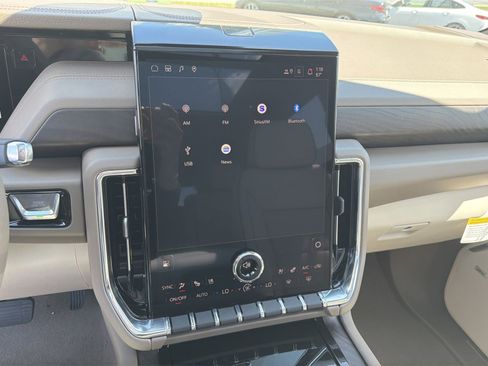 New 2026 GMC Yukon Denali w/ Sun & Power Step Package AWD/4WD image 18