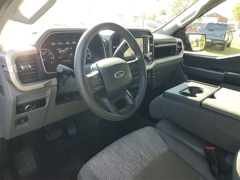 Used 2023 Ford F150 XLT image 12
