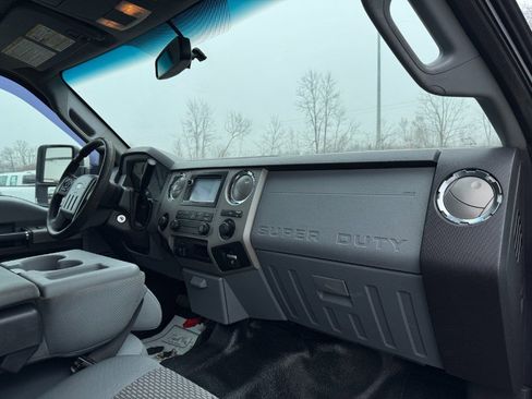 Used 2014 Ford F250 XLT w/ Advanced Security Group image 19