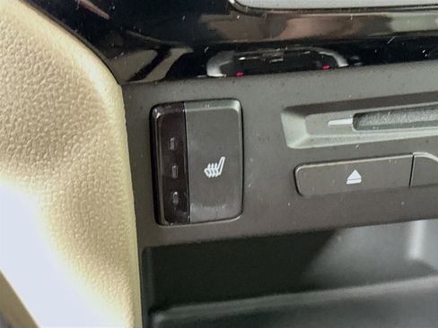Used 2021 Honda Pilot Touring image 23