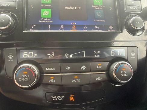 Used 2018 Nissan Rogue SL w/ Premium Package AWD/4WD image 23
