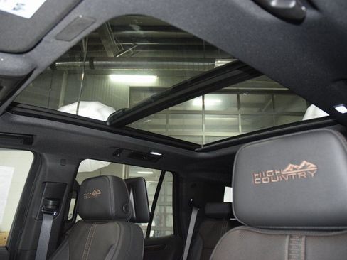 New 2026 Chevrolet Tahoe High Country AWD/4WD image 52