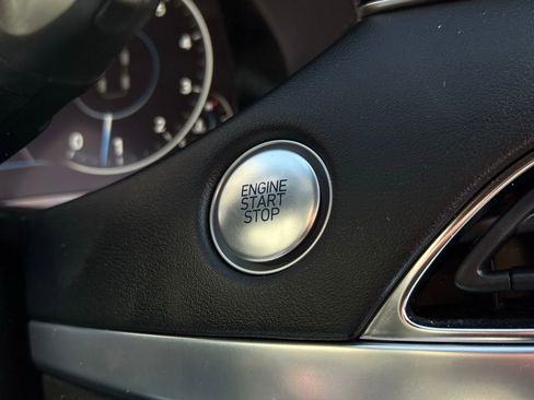 Used 2020 Hyundai Palisade Limited w/ Winter Weather Package image 38