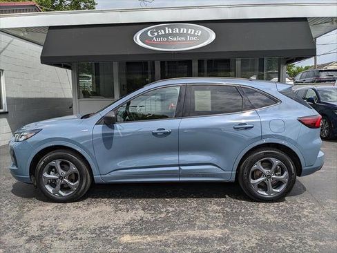 Used 2024 Ford Escape ST-Line w/ Tech Pack #1 AWD/4WD image 2