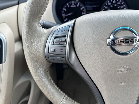 Used 2013 Nissan Altima 2.5 SV image 22